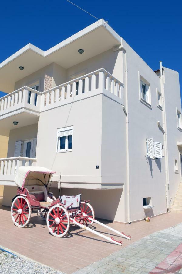 Agia Marina Mithos Premium Rooms מראה חיצוני תמונה